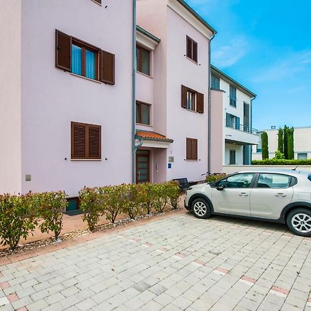 Apartments And Rooms Camaiore โรวีน ภายนอก รูปภาพ