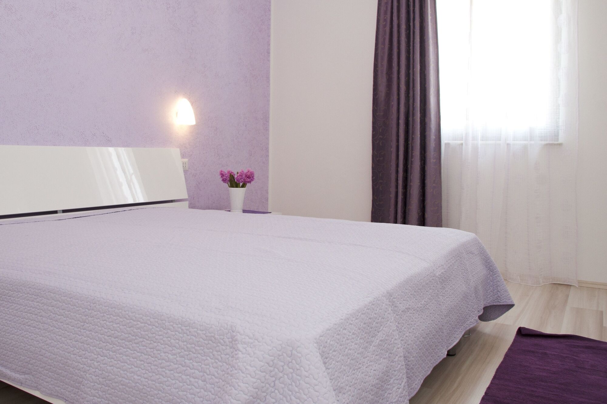 Apartments And Rooms Camaiore โรวีน ภายนอก รูปภาพ